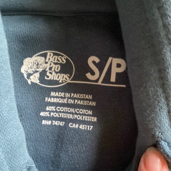 NWT Bass Pro Shops Hoodie - Picture 4 of 5